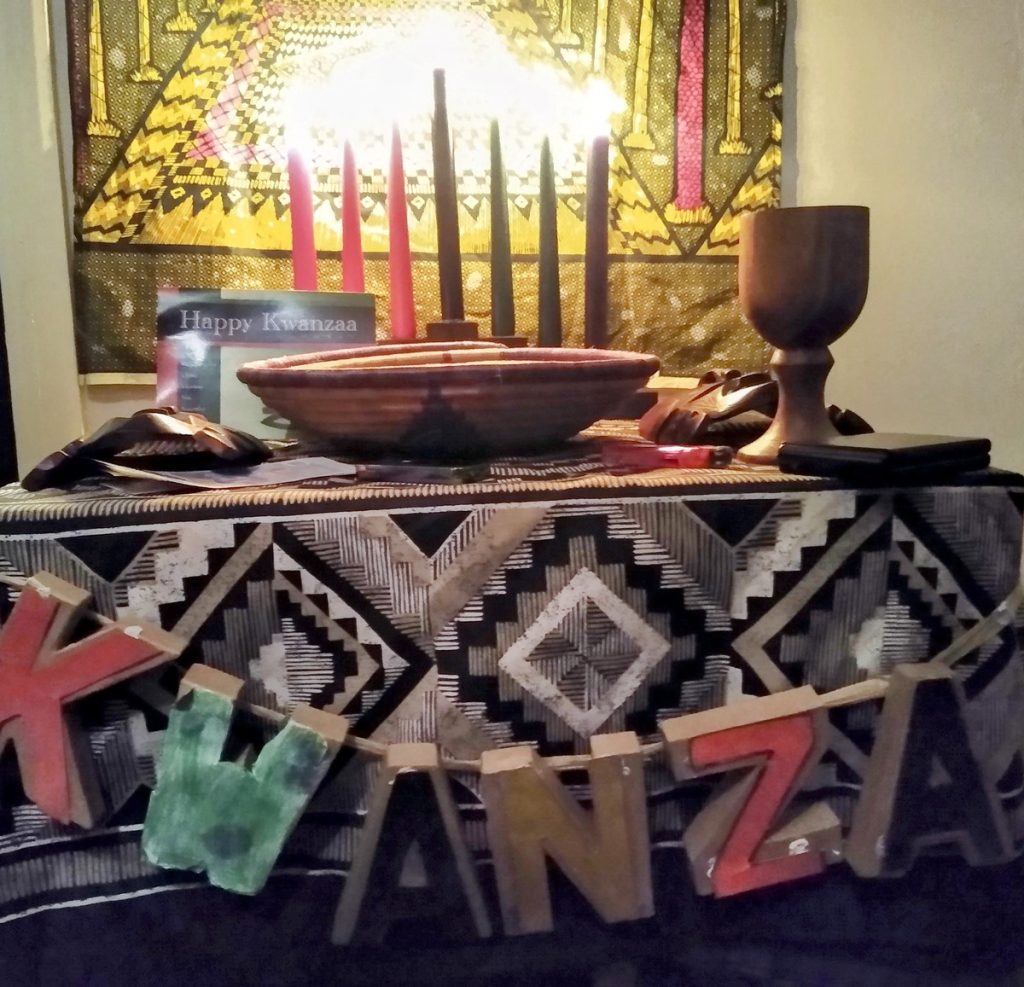 Kwanzaa table decoration