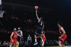 basketball teams playing