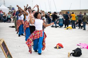 Dancers in the open air