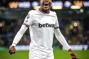 footballer divin mubama roaring