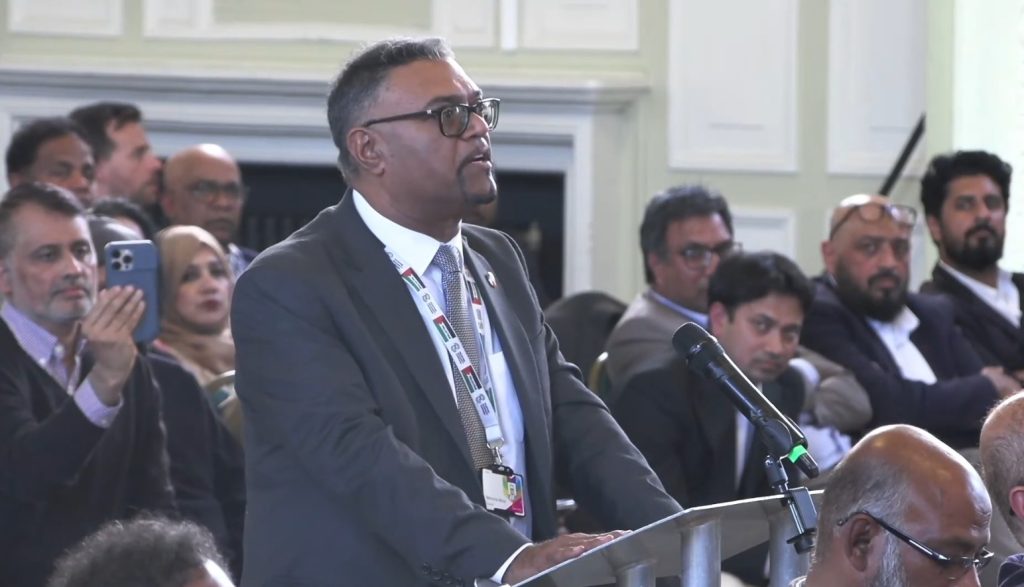 Newham Independents Party leader Mehmood Mirza speaks at the annual meeting of Newham Council (credit Newham Council)