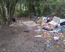 The 'drug den' on the footpath next to Alders Brook (submitted by a resident)