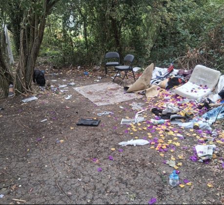 The 'drug den' on the footpath next to Alders Brook (submitted by a resident)